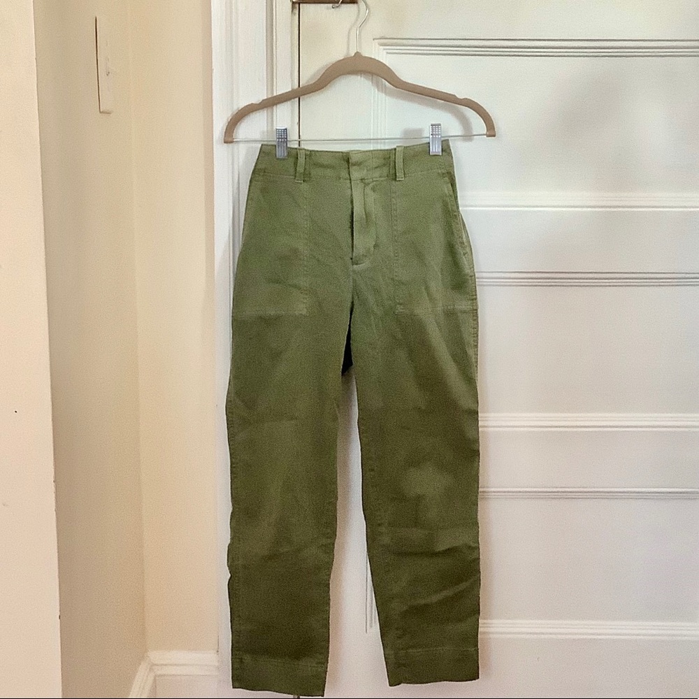 Gap High Waisted Green Khaki Pants Size 0